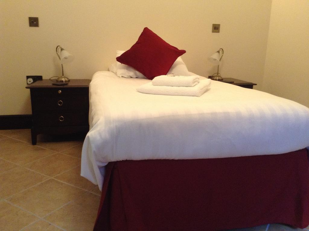 The Crown Hotel Mundford Camera foto